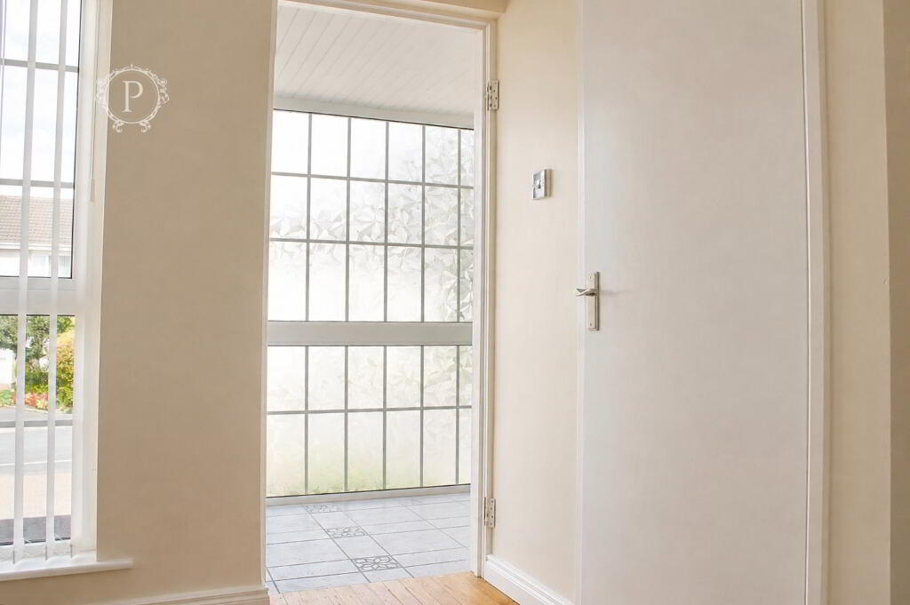 Photo 6 of 23 Messancy Place, Armagh