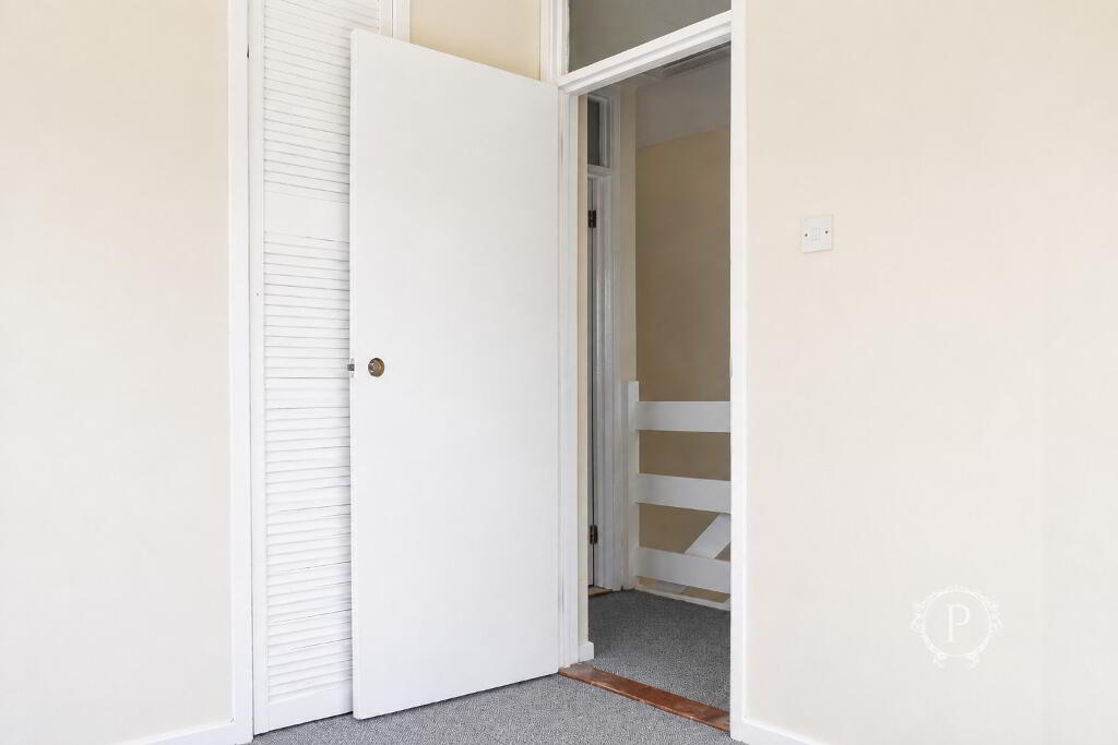 Photo 11 of 23 Messancy Place, Armagh