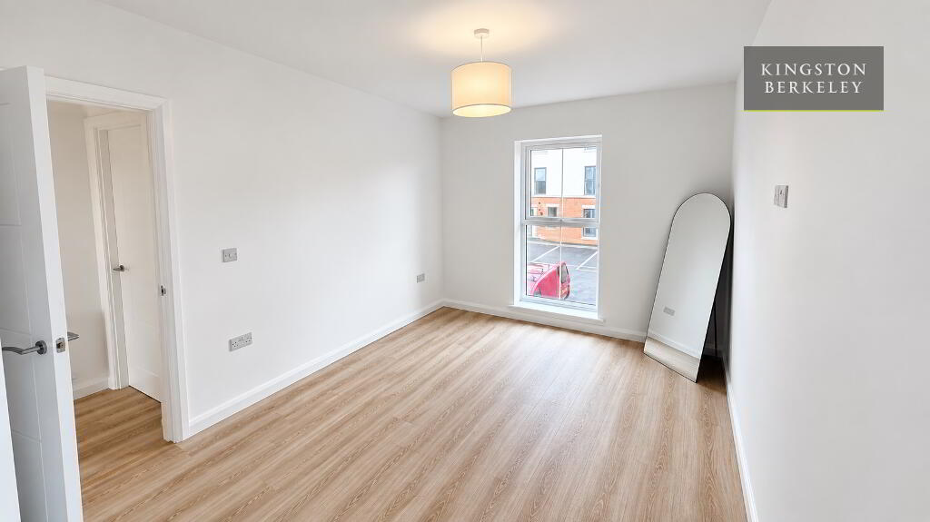 Photo 8 of 10 Clandeboye Court, Clandeboye Road, Bangor
