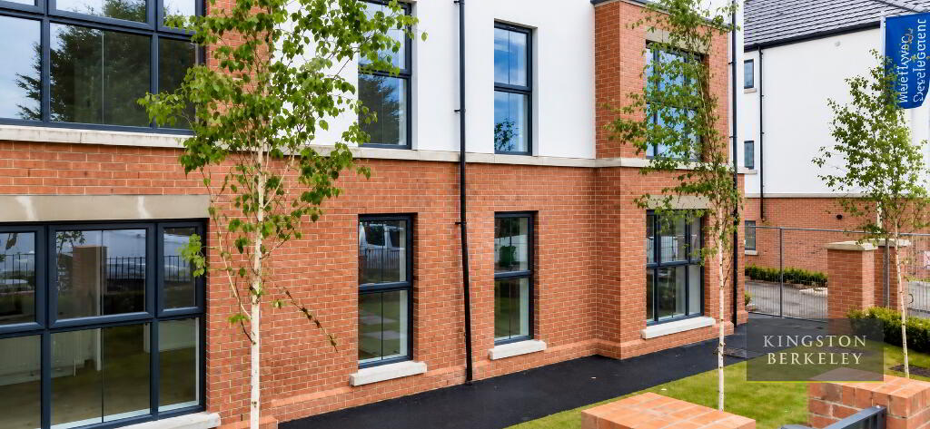 Photo 2 of 10 Clandeboye Court, Clandeboye Road, Bangor