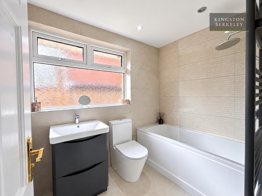 Photo 21 of 14 Fairhill Road, Newtownabbey