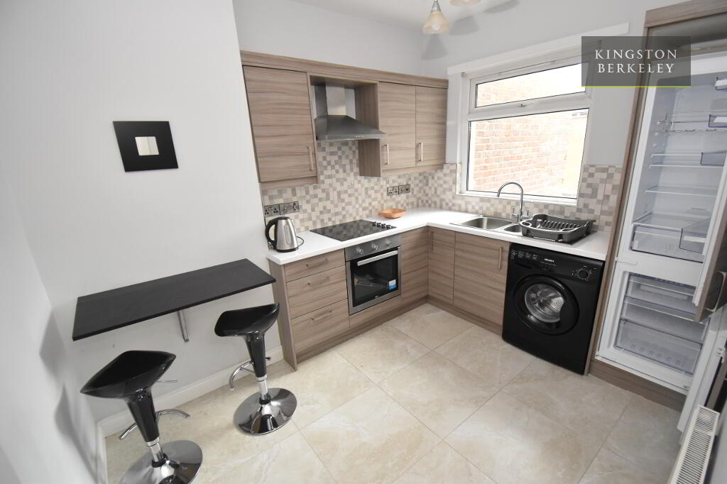 Photo 5 of A & B (2 Bed & 1 Bed Apts), 58 Tates Avenue, Belfast