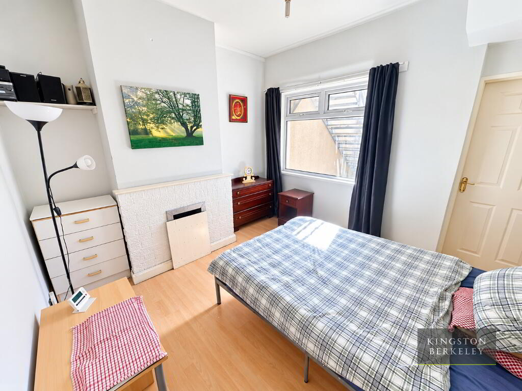 Photo 5 of A & B (2 Bed & 1 Bed Apts), 58 Tates Avenue, Belfast
