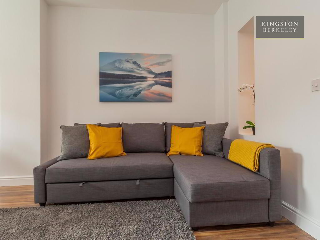 Photo 9 of 223 Donegall Road, Belfast South, Belfast