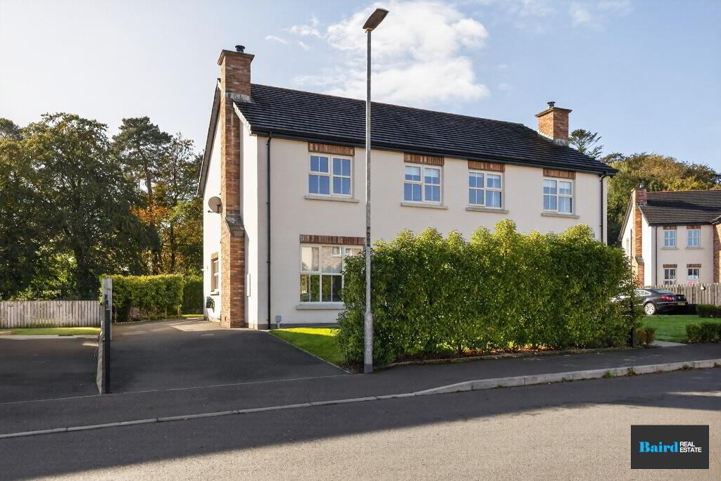  10 Larden Place