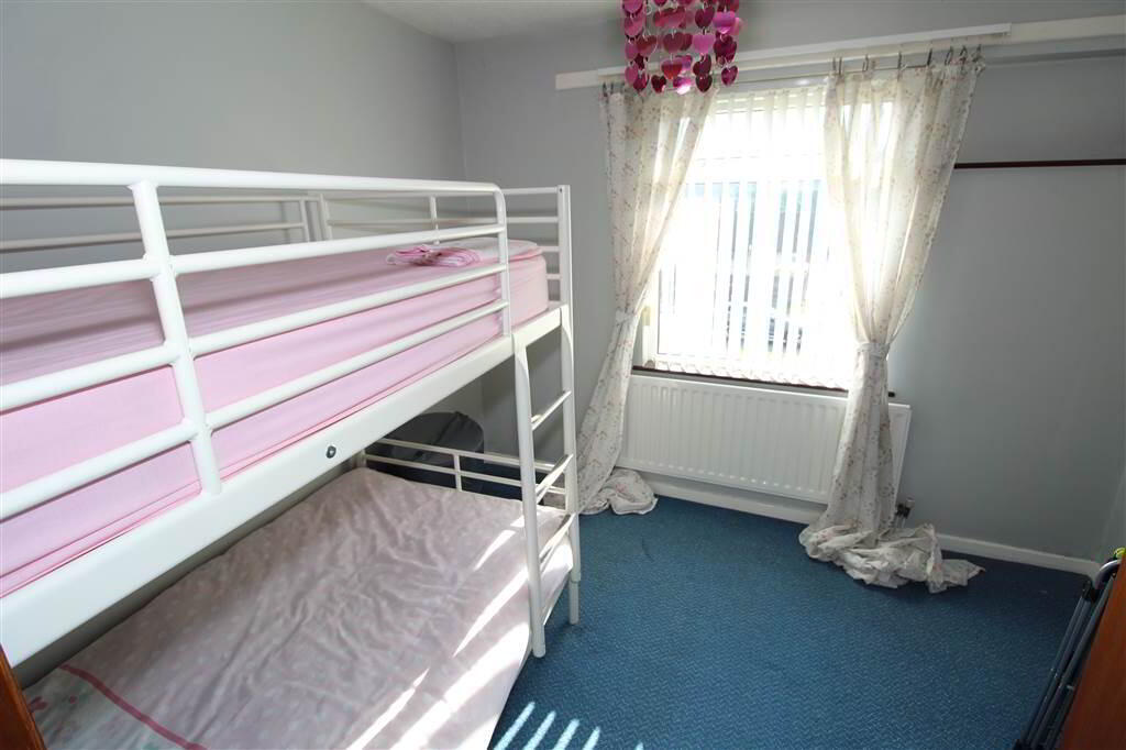 Photo 8 of 10 Drumart Drive, Belfast