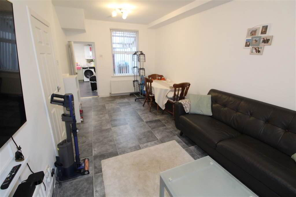Photo 4 of 11 Ulsterdale Street, Belfast