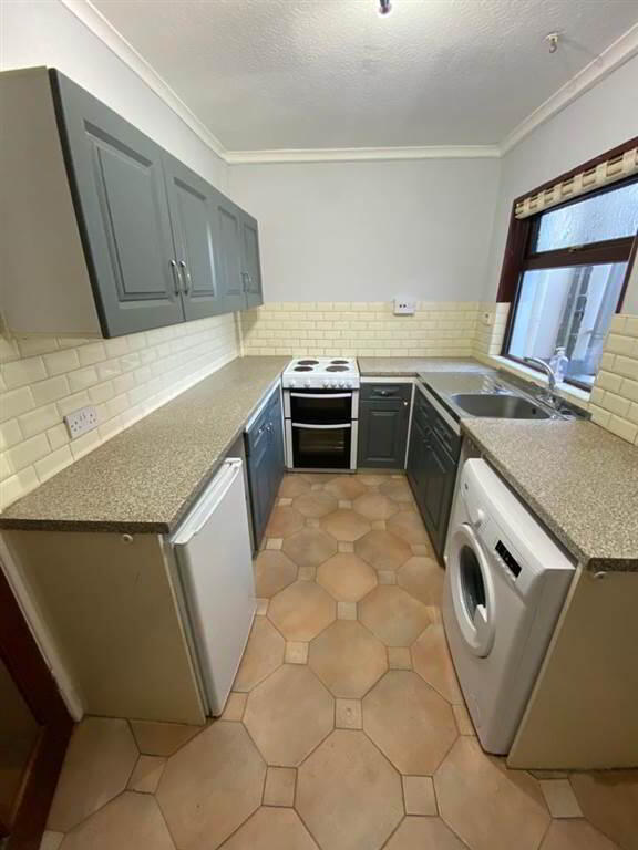 Photo 3 of 112 Avoniel Road, Belfast