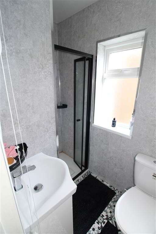 Photo 9 of 239 Castlereagh Road, Belfast
