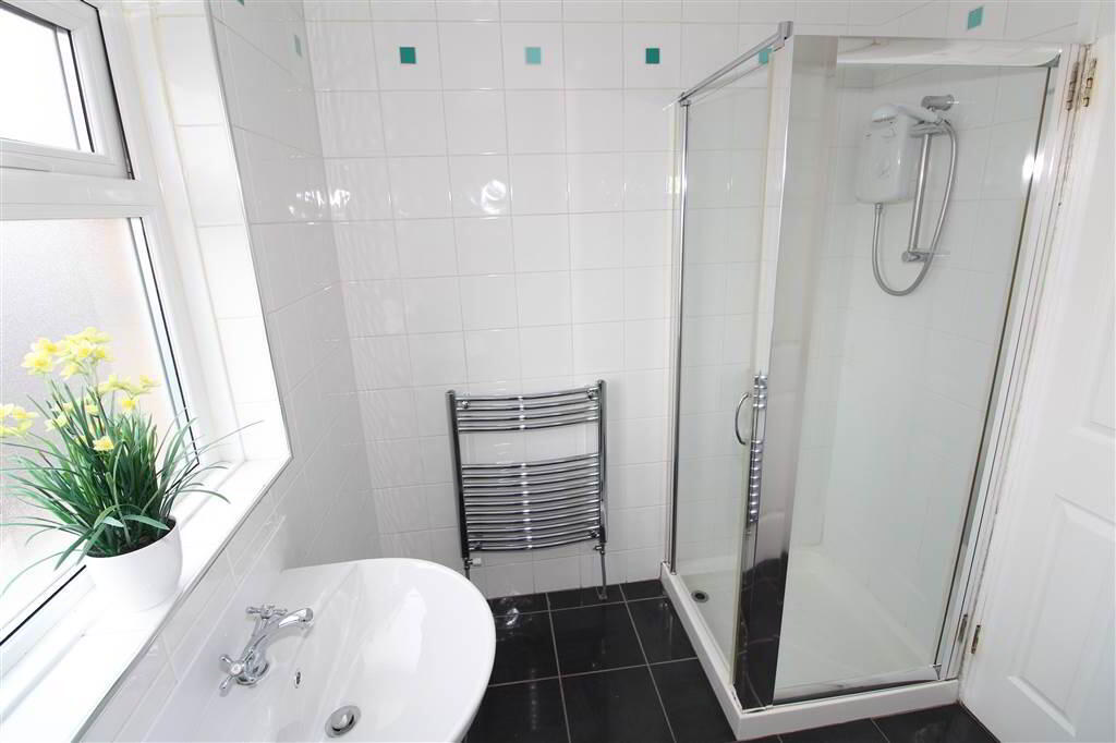 Photo 7 of 210 Grosvenor Road, Belfast
