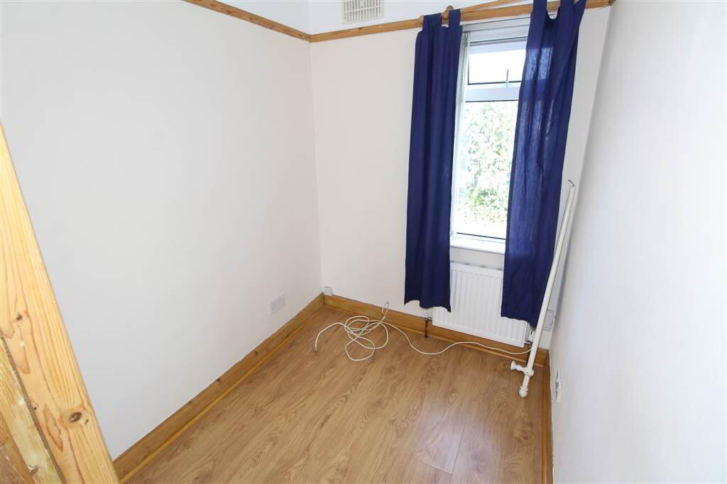 Photo 10 of 32 Strandburn Street, Belfast