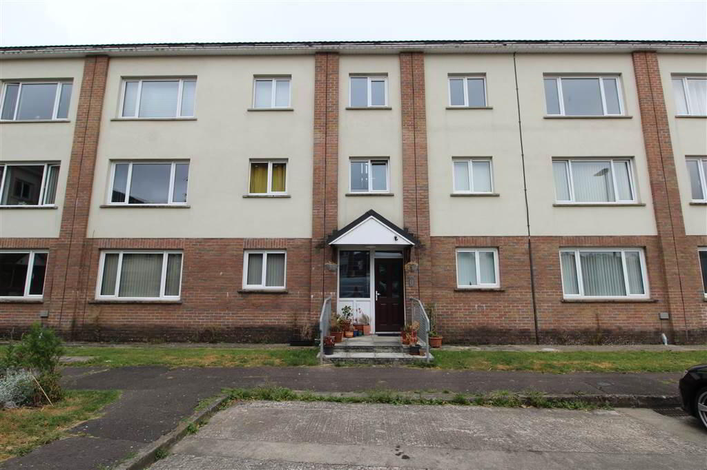 Photo 1 of 6f Cappagh Gardens, Cregagh, Belfast