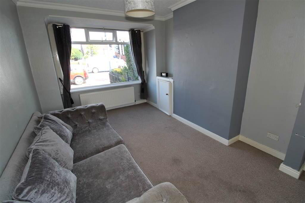Photo 2 of 239 Castlereagh Road, Belfast