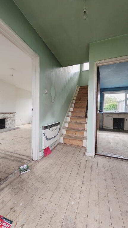 Photo 2 of 27 Blackburn Crescent, Londonderry