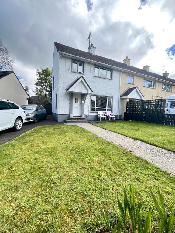 Photo 3 of 2 Broomhill Avenue, Londonderry