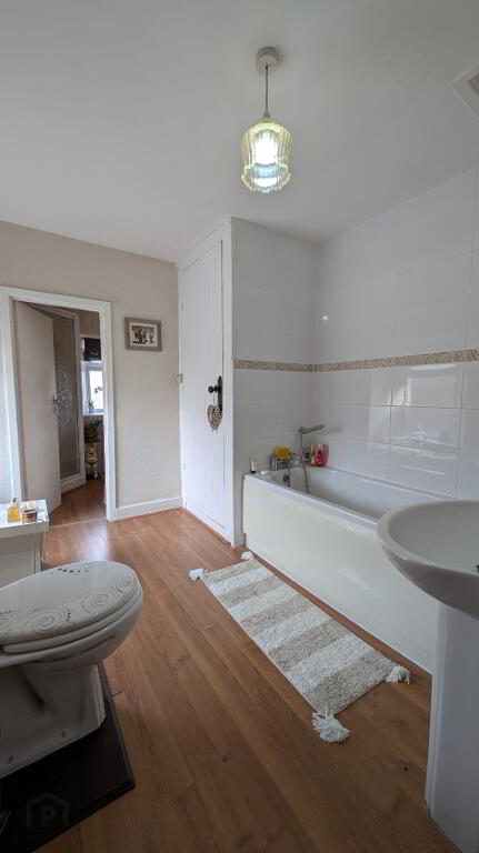 Photo 9 of 511 Glenshane Road, *short Term Rental*, L'Derry