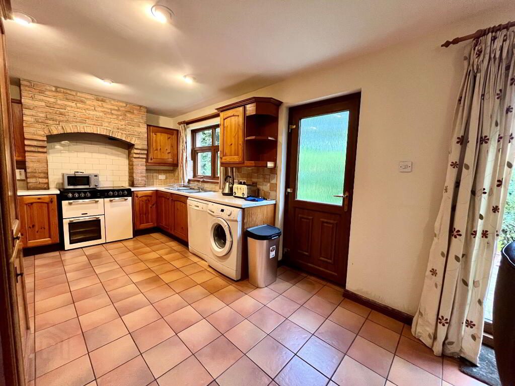 Photo 4 of 44 College Glen, Cityside, Derry/Londonderry