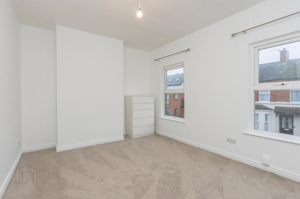 Photo 18 of 17 Belmont Avenue West, Belfast
