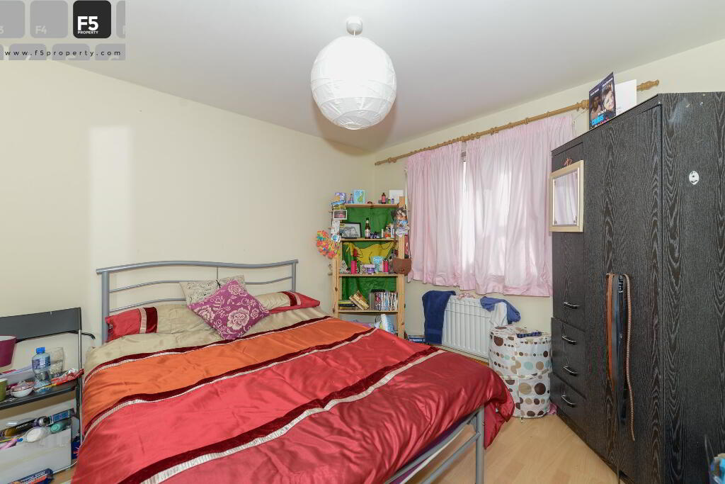 2 Ardenlee Place-Bedroom 2