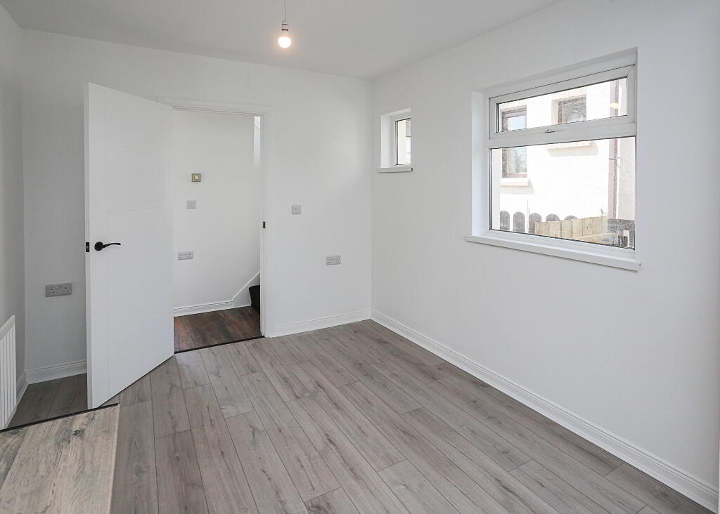 Photo 12 of 3 Graymount Terrace, Newtownabbey