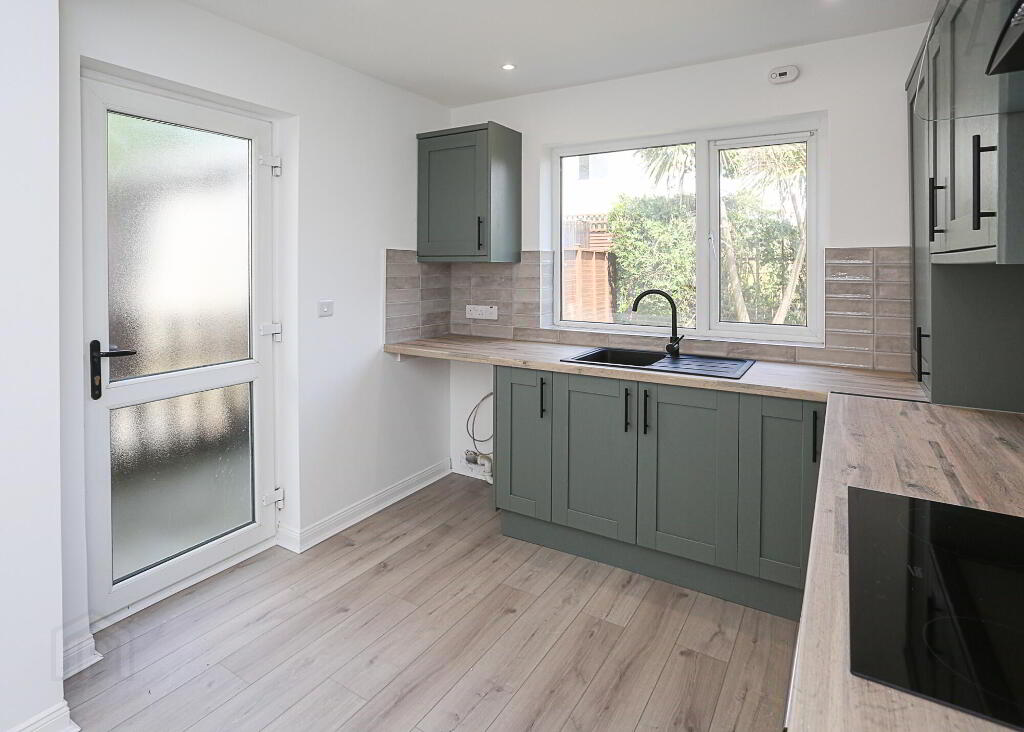 Photo 11 of 3 Graymount Terrace, Newtownabbey