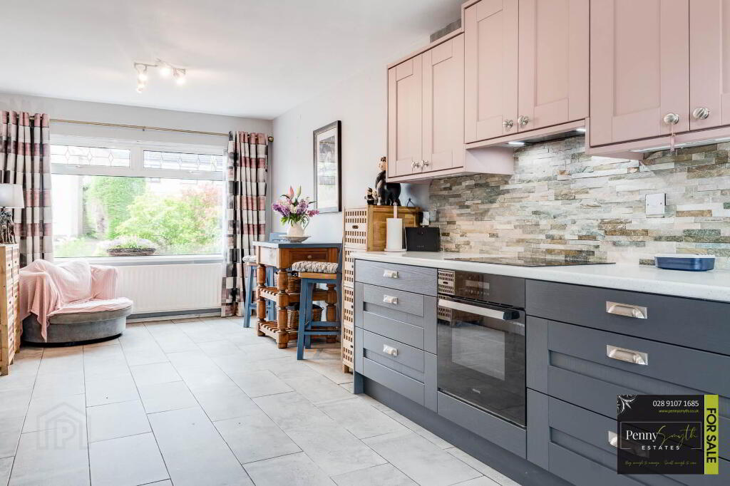 Photo 16 of 46 Cleland Park North, Bangor