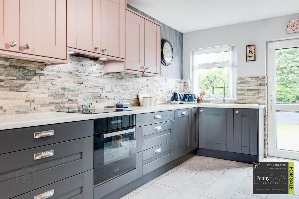 Photo 18 of 46 Cleland Park North, Bangor