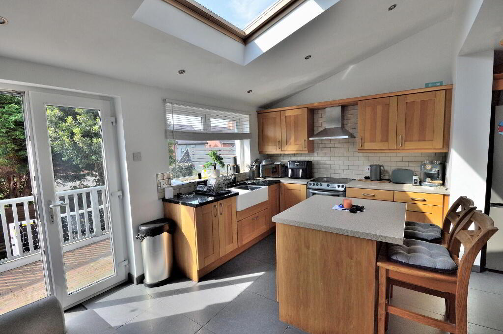 Photo 7 of 70 Clandeboye Road, Bangor