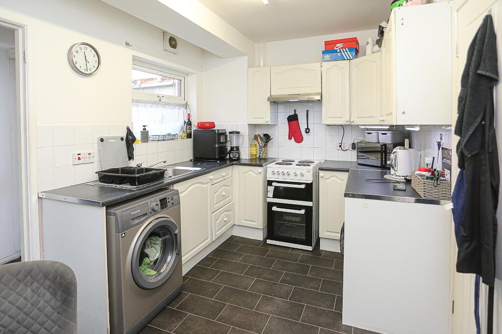 Photo 5 of 33 Olympia Street, Belfast