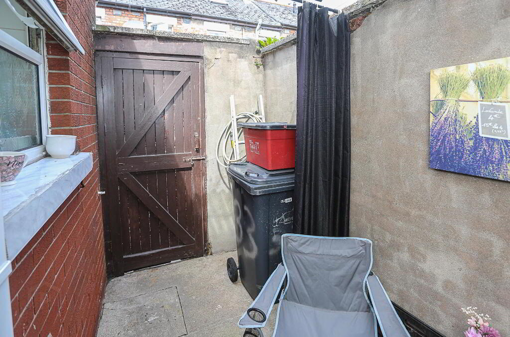 Photo 18 of 33 Olympia Street, Belfast