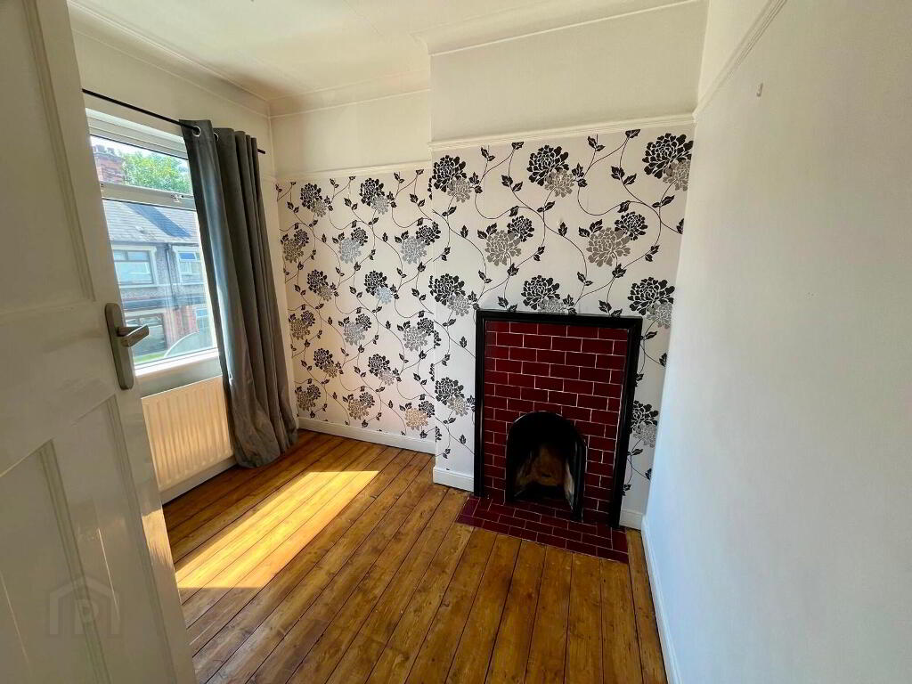 Photo 3 of 12 Sandown Drive, Ballyhackamore, Belfast