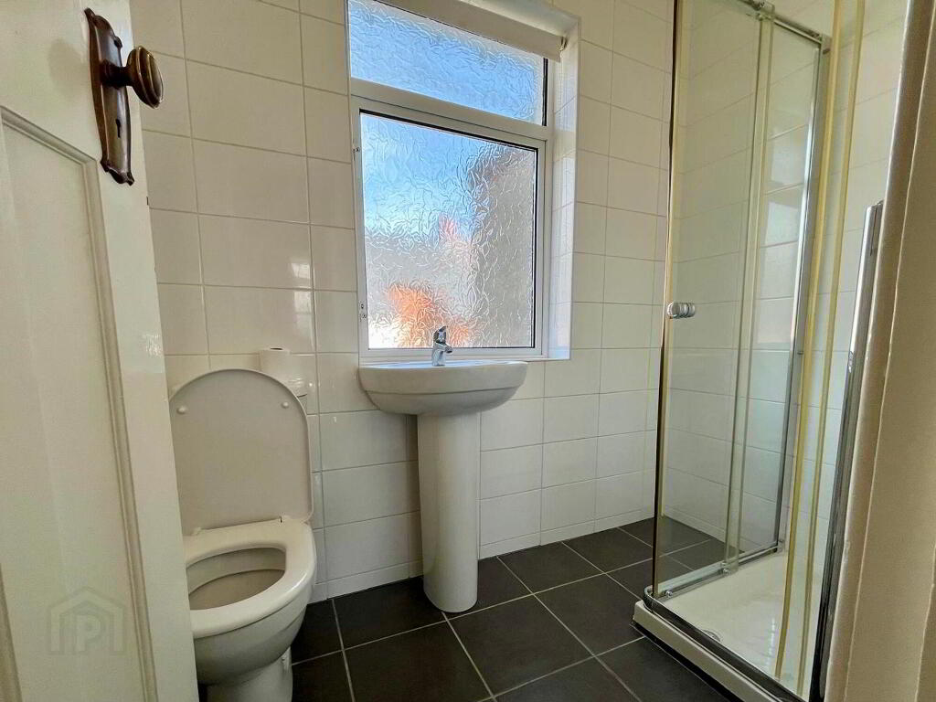 Photo 7 of 12 Sandown Drive, Ballyhackamore, Belfast