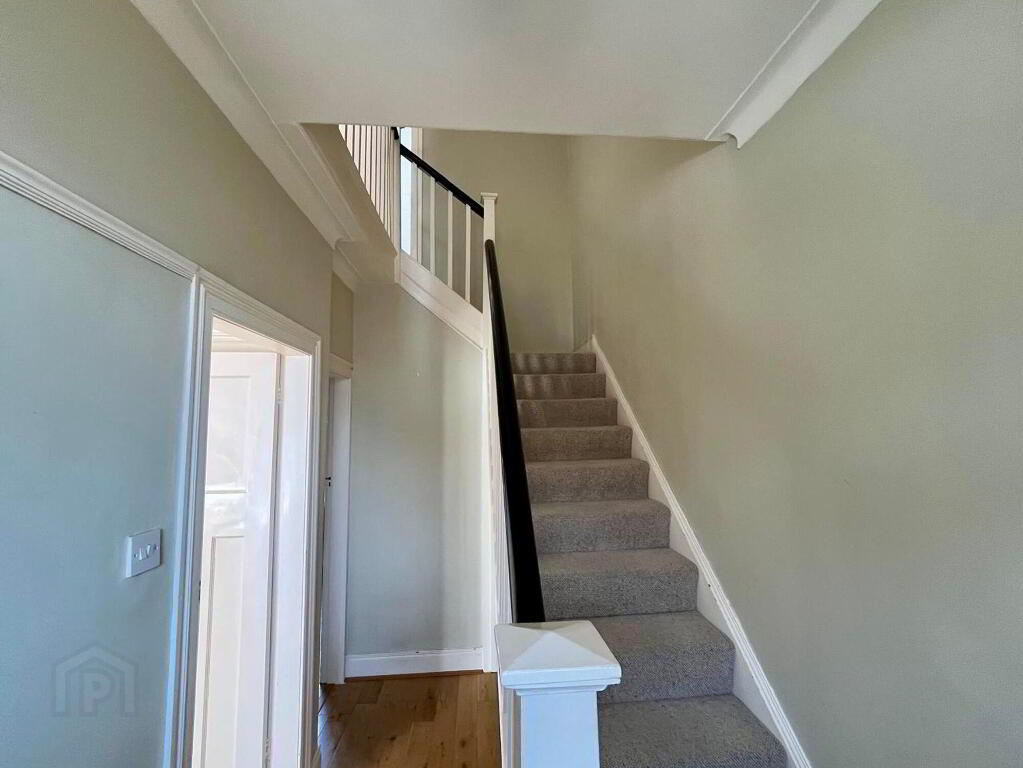 Photo 2 of 12 Sandown Drive, Ballyhackamore, Belfast