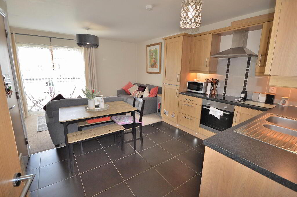 Photo 3 of 48 Linen Crescent, Bangor