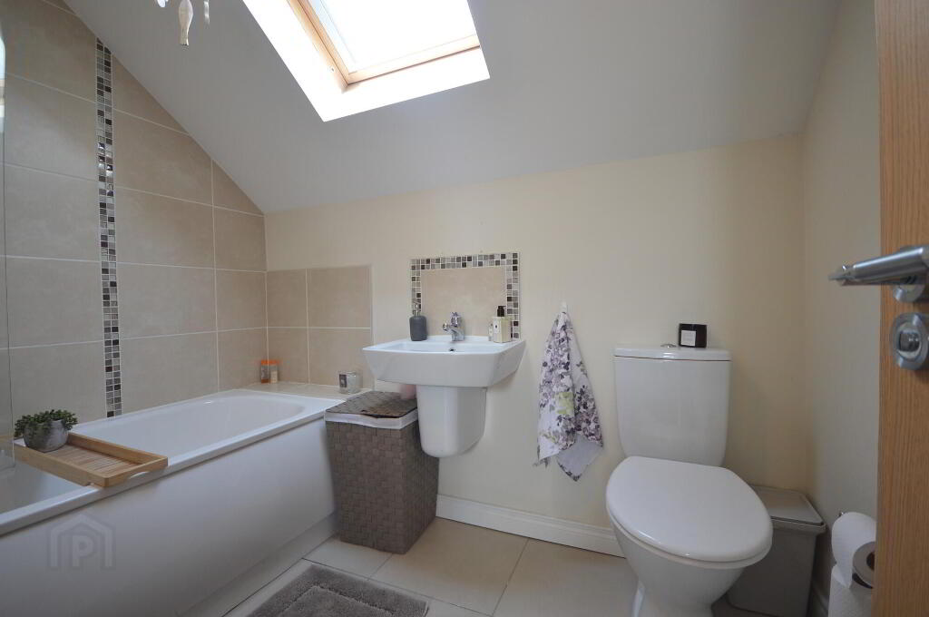 Photo 9 of 48 Linen Crescent, Bangor
