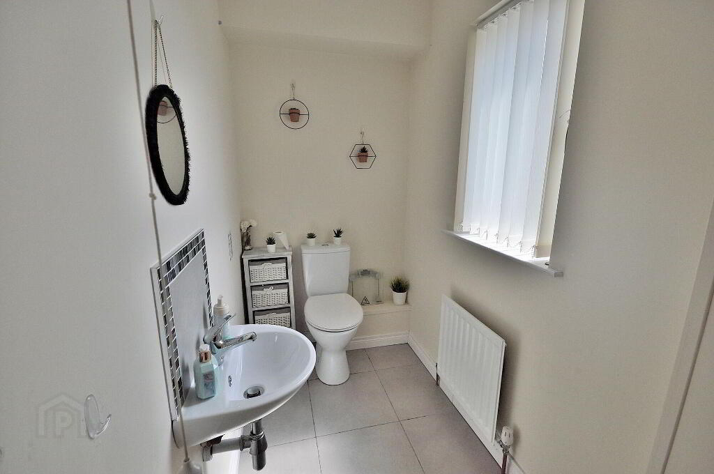 Photo 8 of 48 Linen Crescent, Bangor