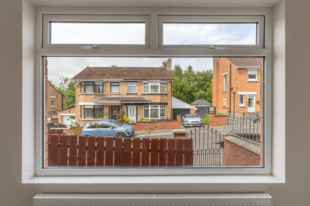 Photo 8 of 27 Glenside Park, Belfast