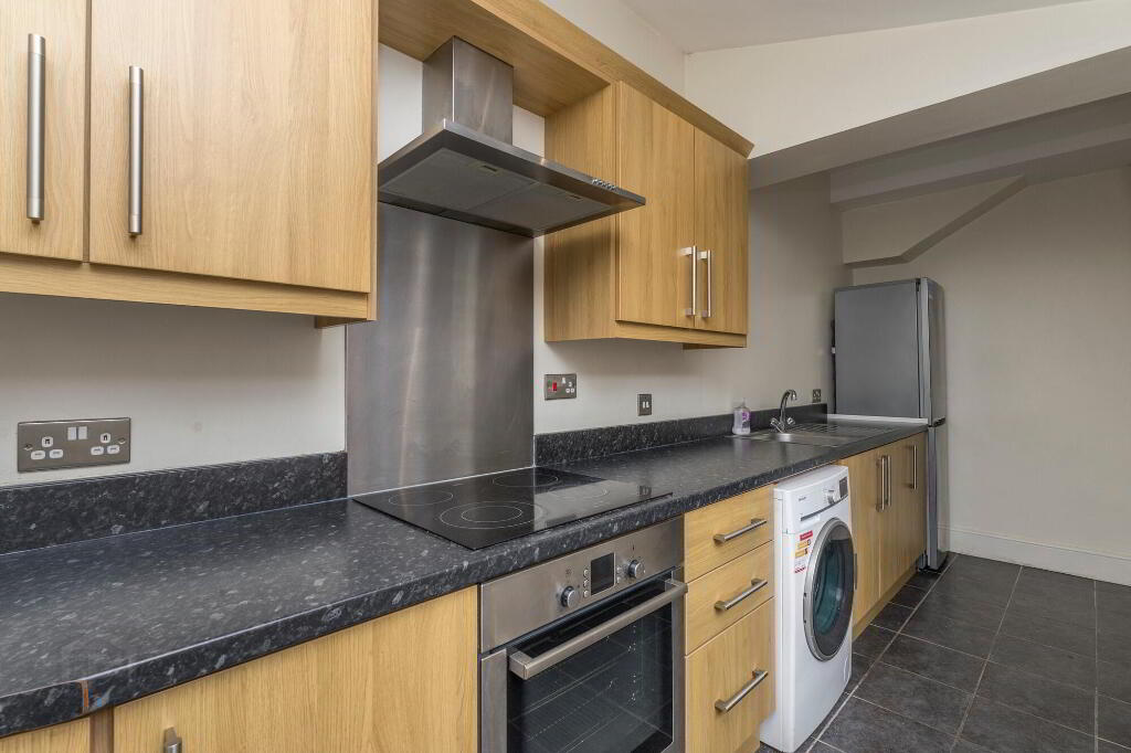 Photo 10 of 63 Tildarg Street, Belfast