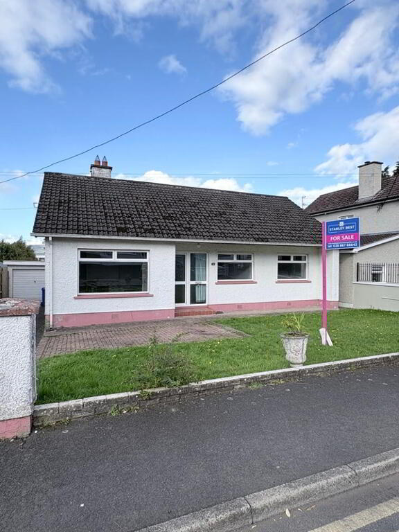Photo 1 of 16 Central Avenue, Cookstown