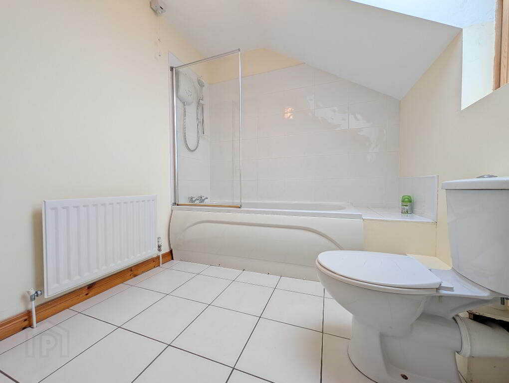 Photo 16 of 11 Castleglen Way, Dundrum