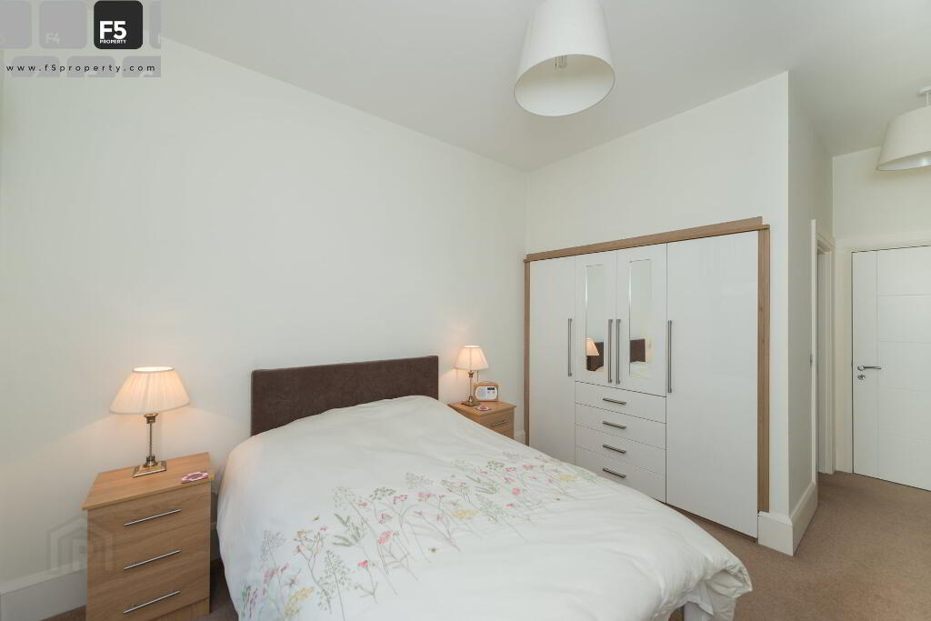 Bedroom 2 (2)