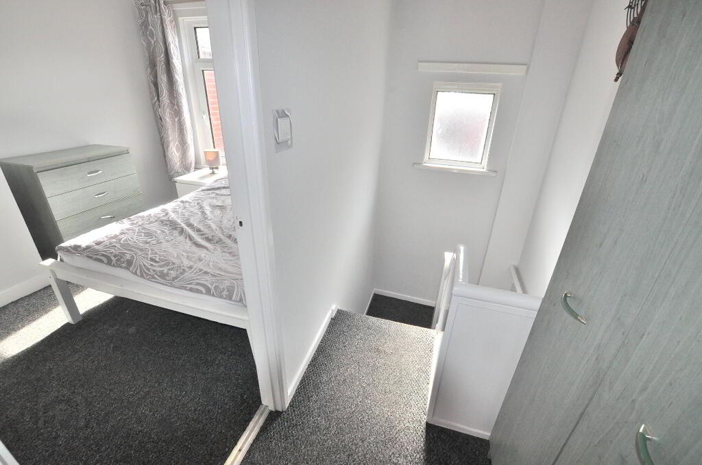 Photo 12 of 14 Egeria Street, Belfast