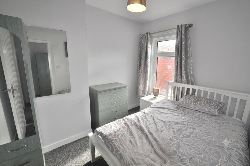Photo 14 of 14 Egeria Street, Belfast