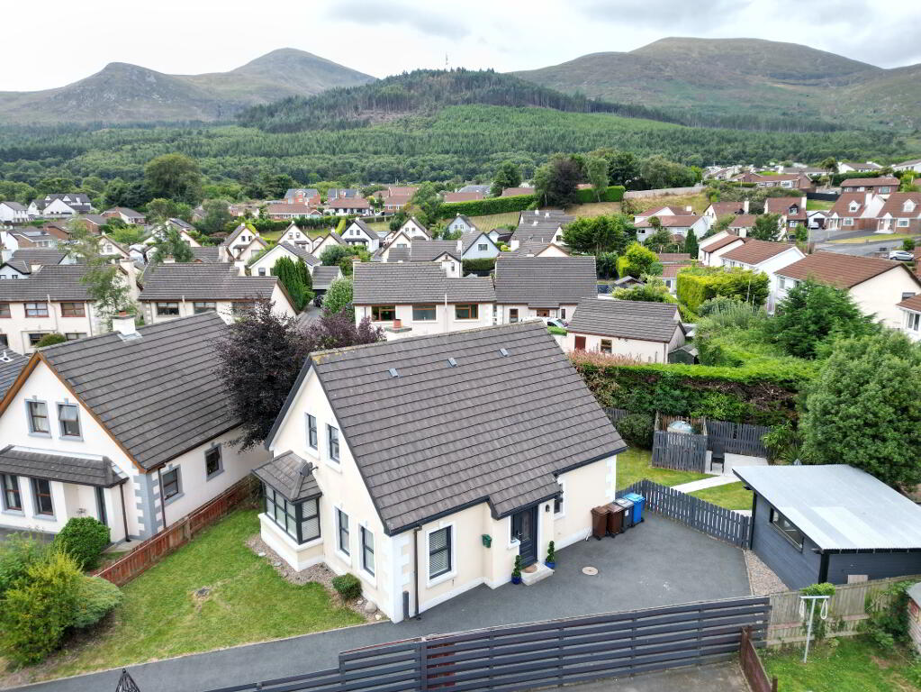 Photo 2 of 5 Tullybrannigan Drive, Newcastle