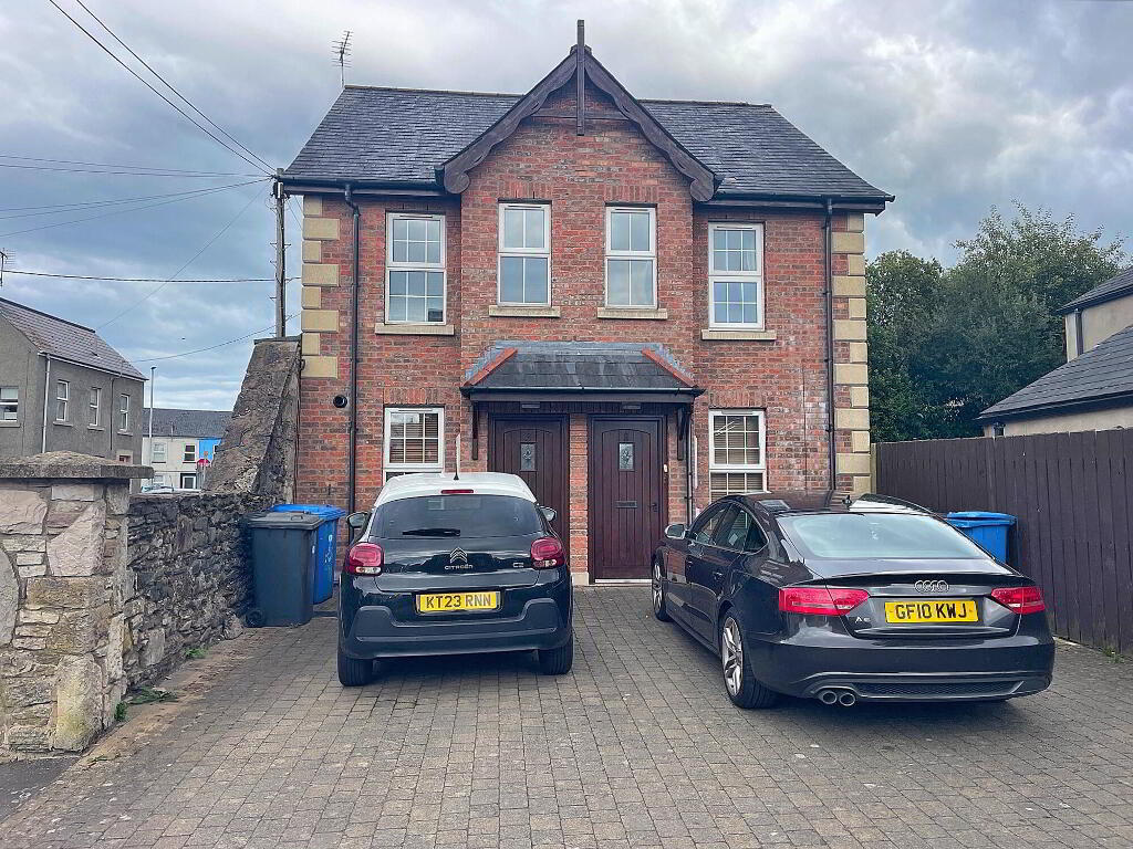 Photo 13 of 8 Corry Street, Newtownards