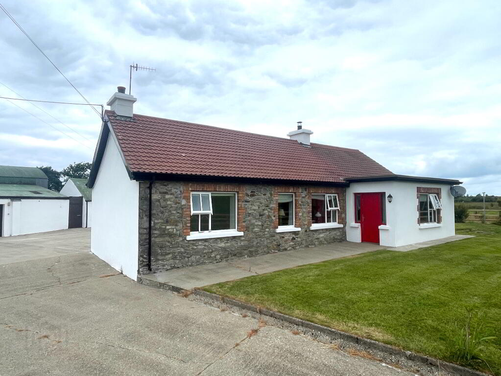 Photo 1 of 16 Barleyhill Road, Castlederg