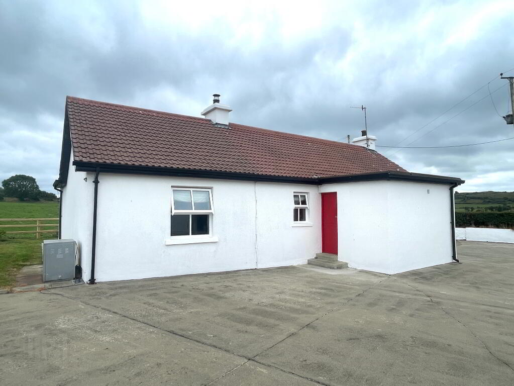 Photo 21 of 16 Barleyhill Road, Castlederg