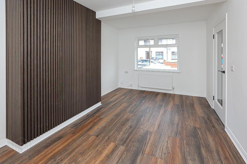 Photo 9 of 6 Graymount Grove, Newtownabbey