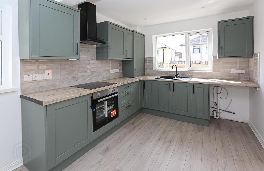 Photo 14 of 6 Graymount Grove, Newtownabbey