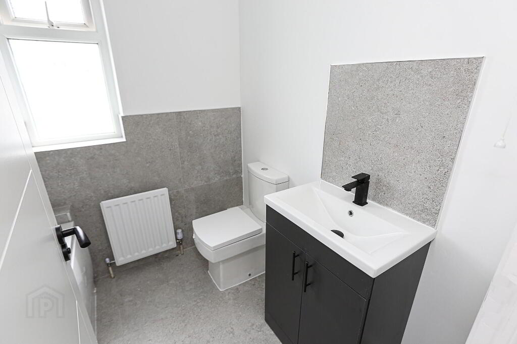 Photo 32 of 6 Graymount Grove, Newtownabbey